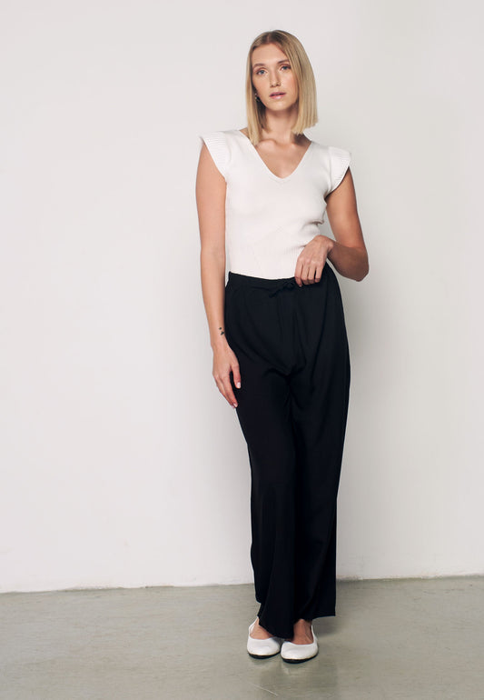 Comfortable Trouser with Elastic Waist - Black