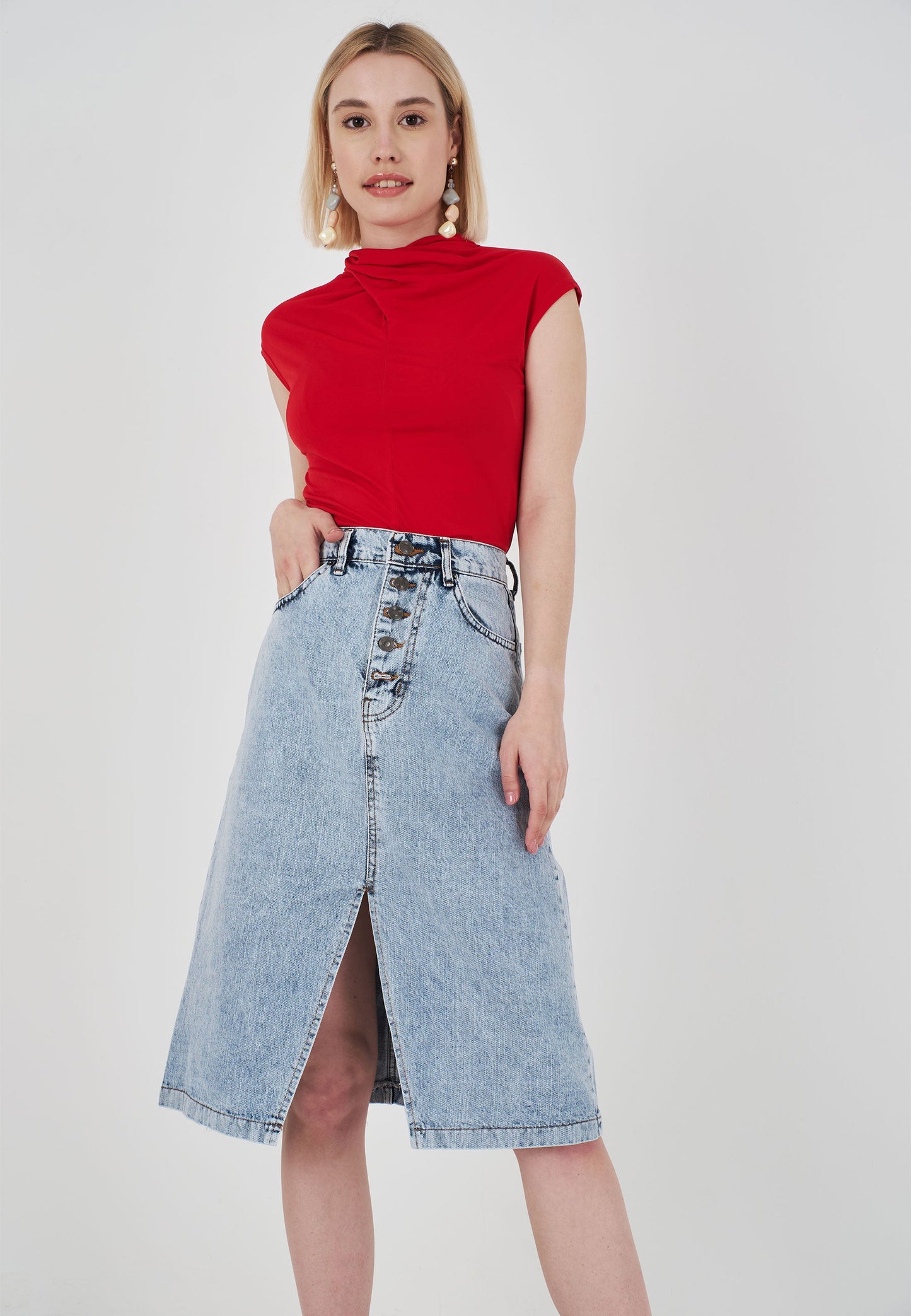 Women's Buttoned Straight Slit Denim Skirt