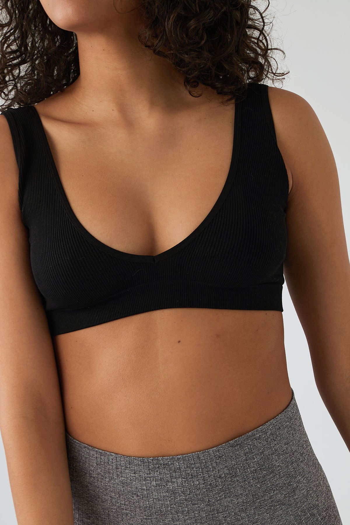 Herita V Neck Seamless Bustier Bra Black