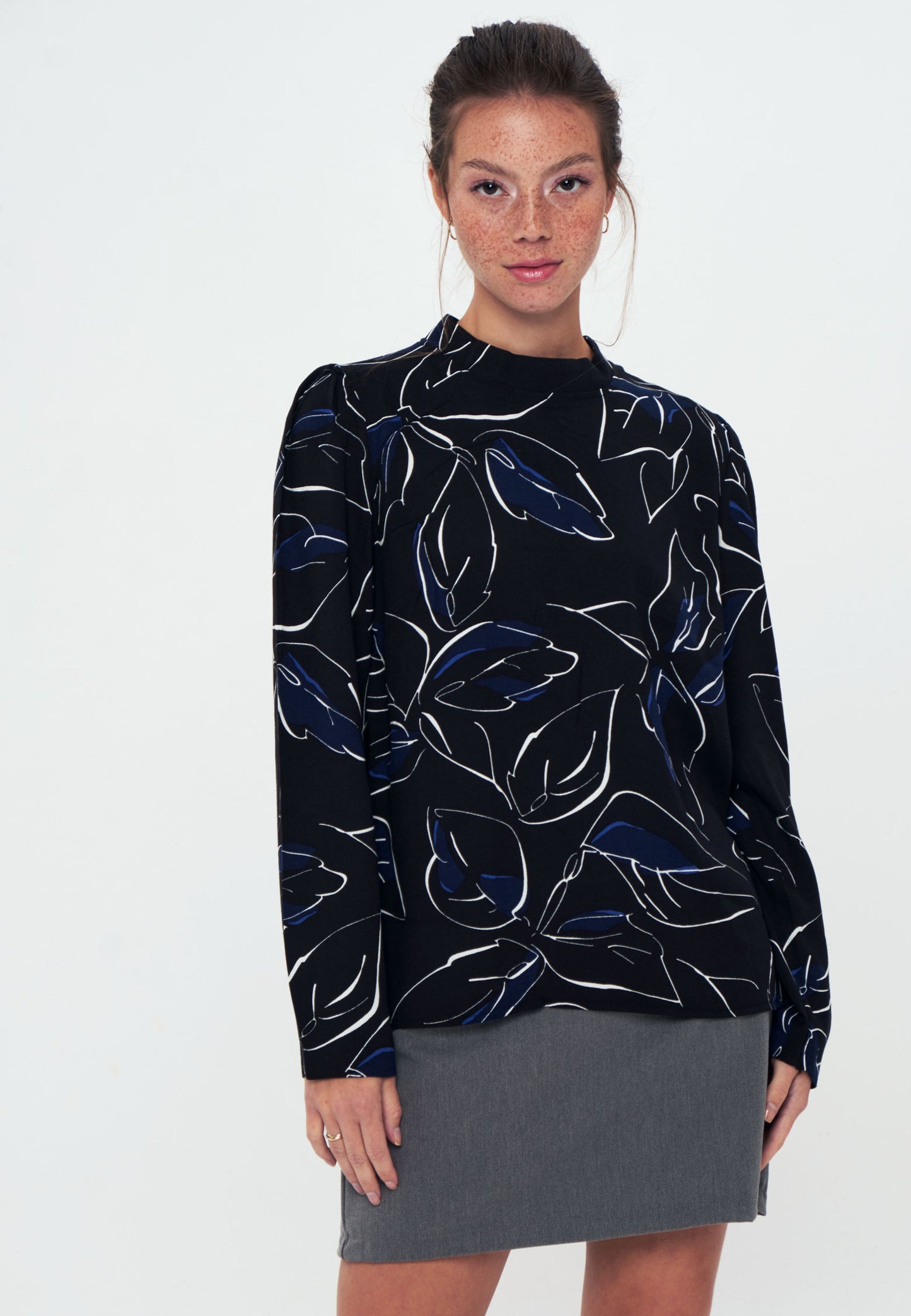 Herita Standing Collar Long Sleeve Shirt Blouse Printed black