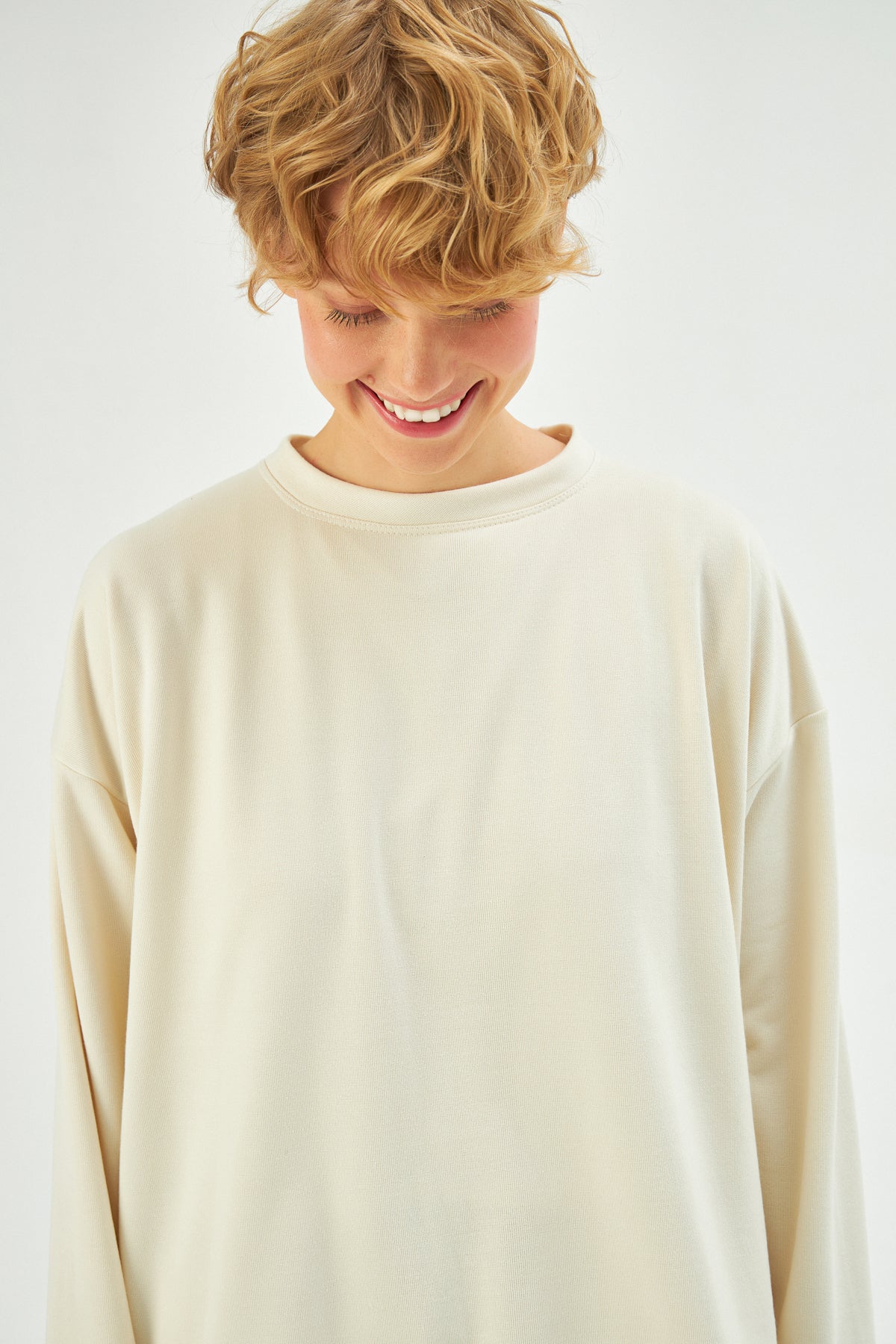 MUNI MUNI - Oversize Sweatshirt - beige
