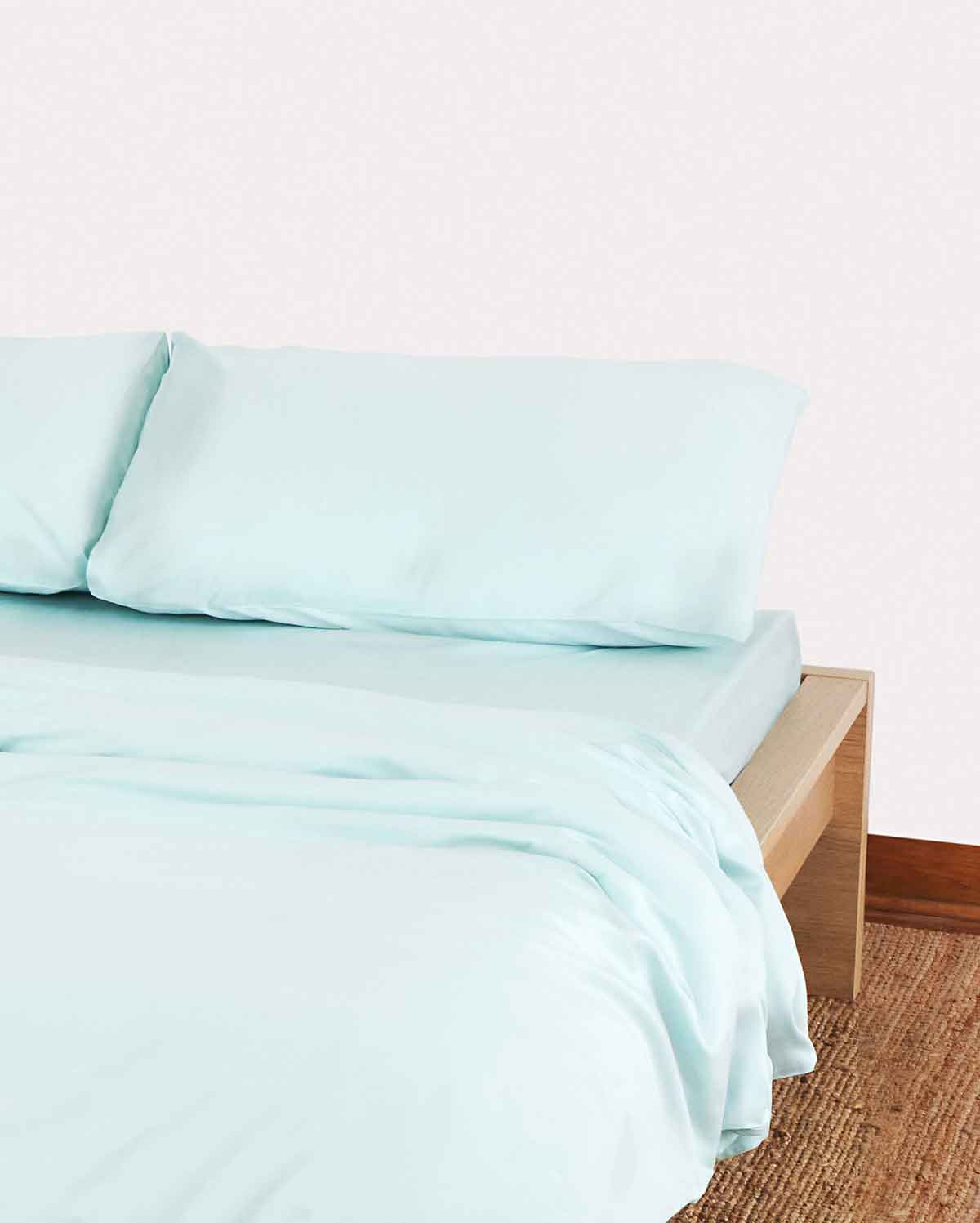 Lavish Sateen - Core Bedding Set