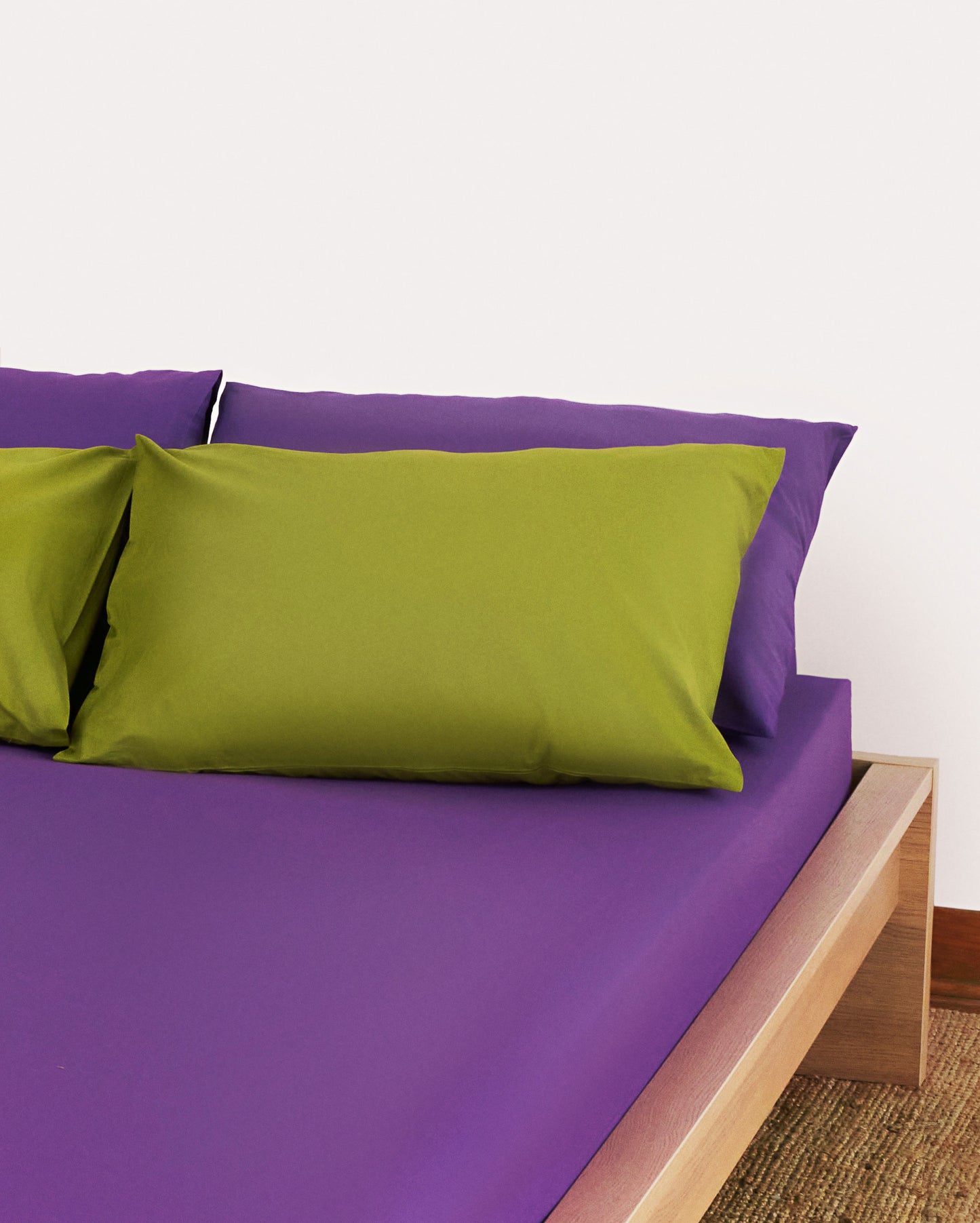 Reversible Sateen Bedding Set - Purple & Green