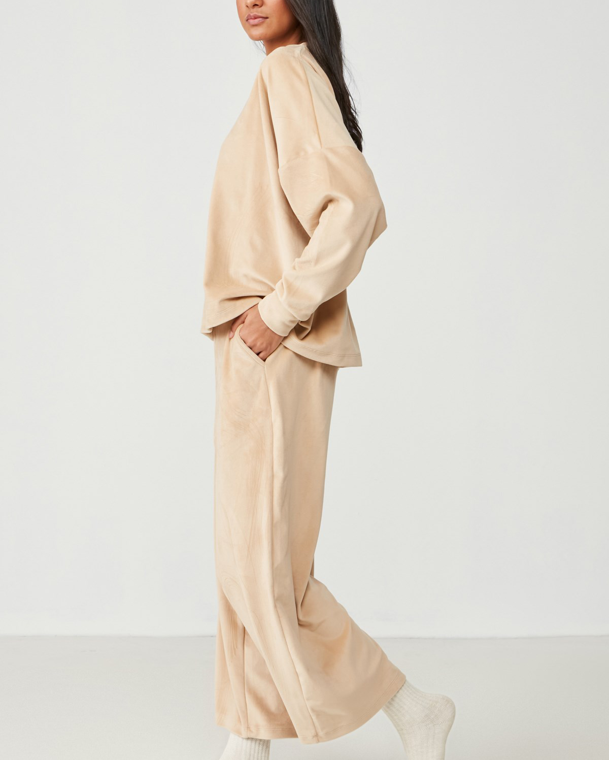 Long Sleeve Velvet Pyjama Set - Beige
